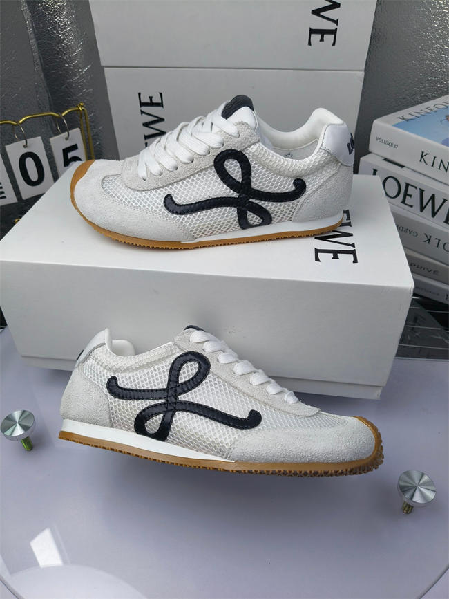 L0ew* sneaker