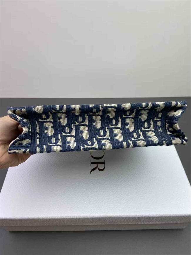 D10r bag