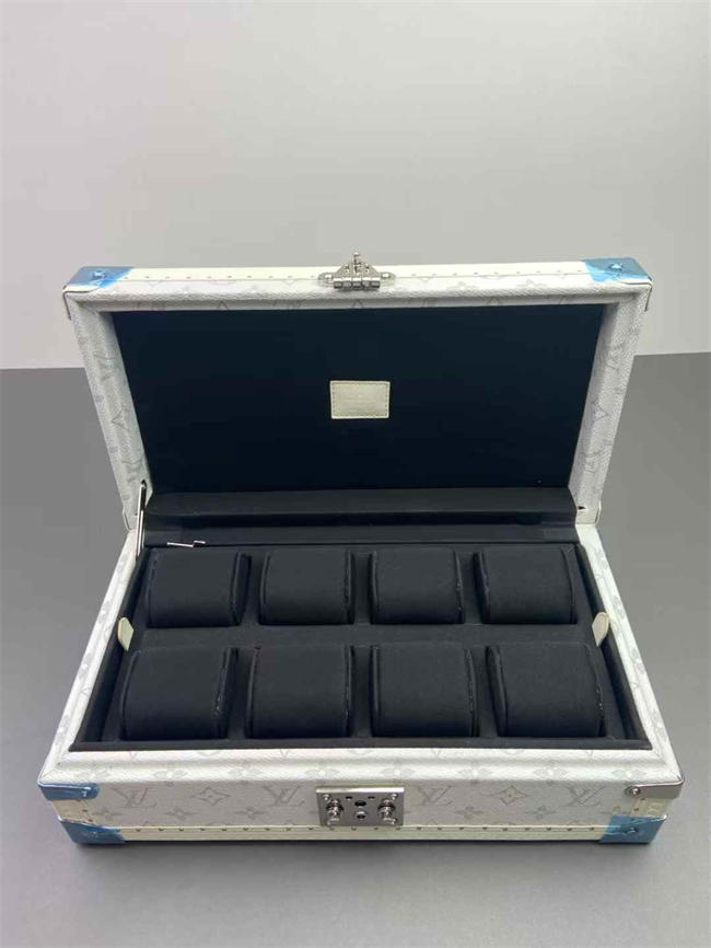 LV BOX