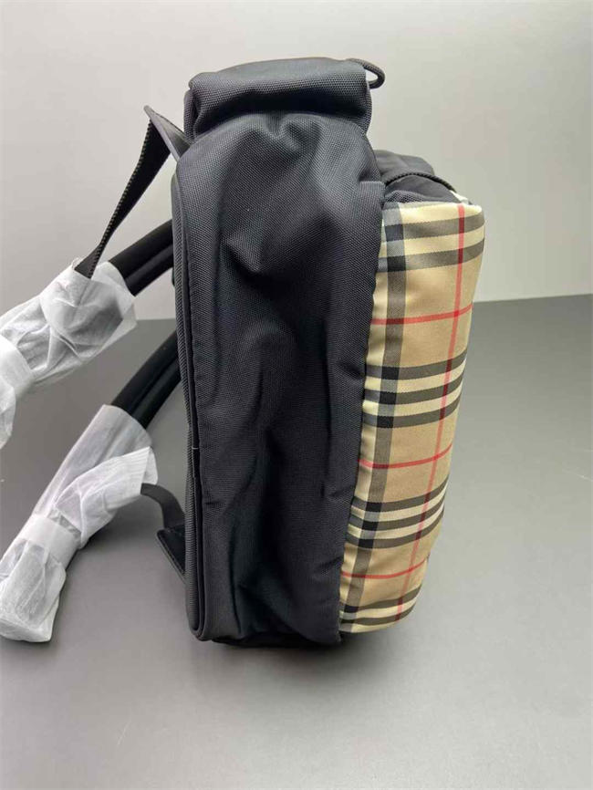 Bv*b*rry bag