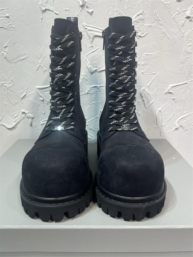 Ba1en*iaga boot
