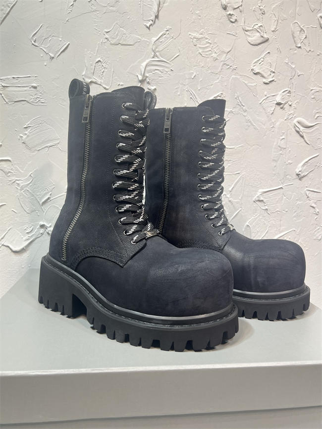 Ba1en*iaga boot