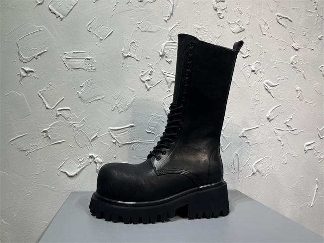 Ba1en*iaga boot
