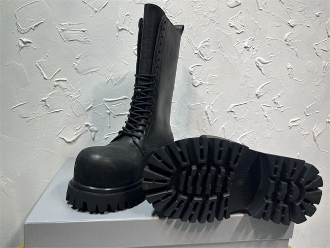 Ba1en*iaga boot