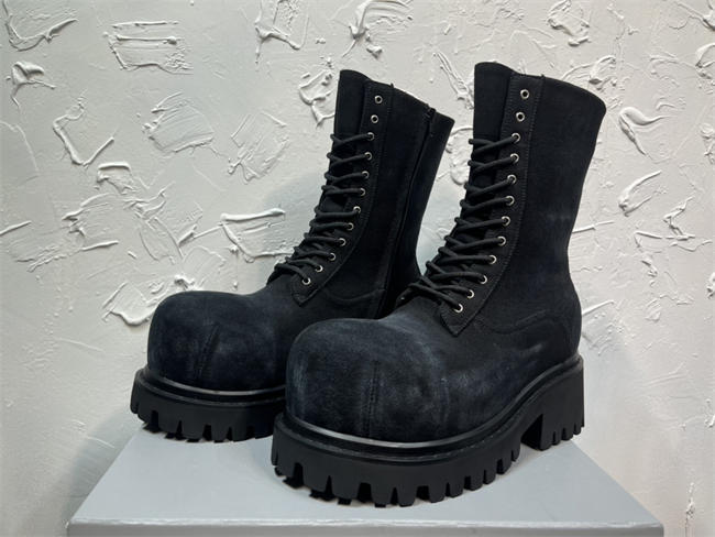 Ba1en*iaga boot
