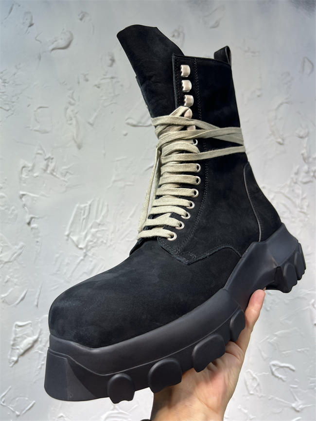 Ba1en*iaga boot