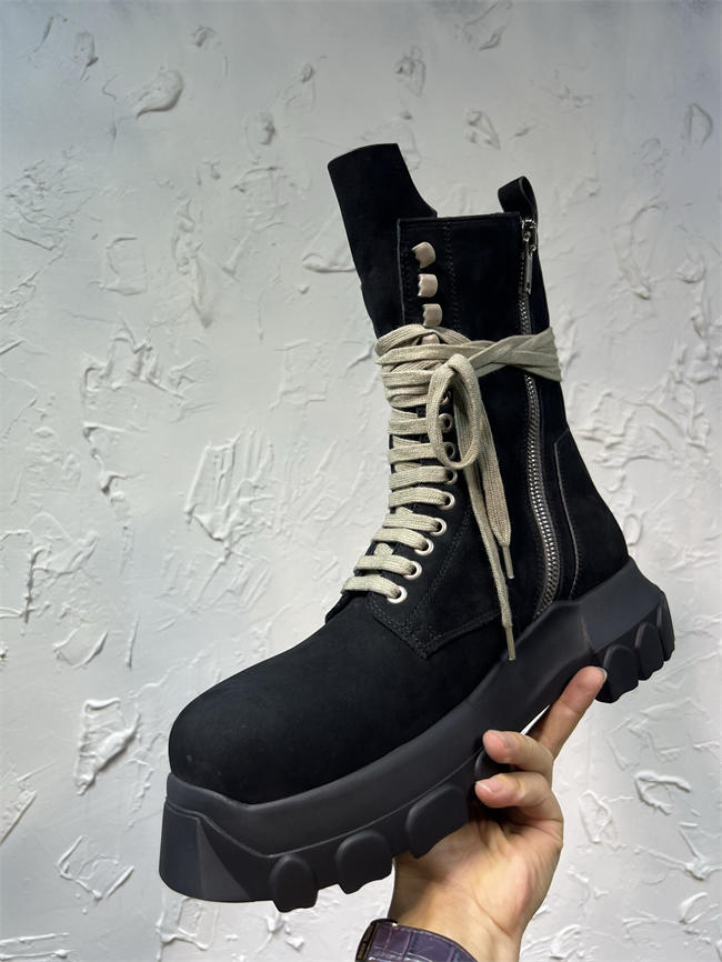 Ba1en*iaga boot