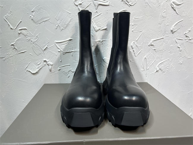Ba1en*iaga boot
