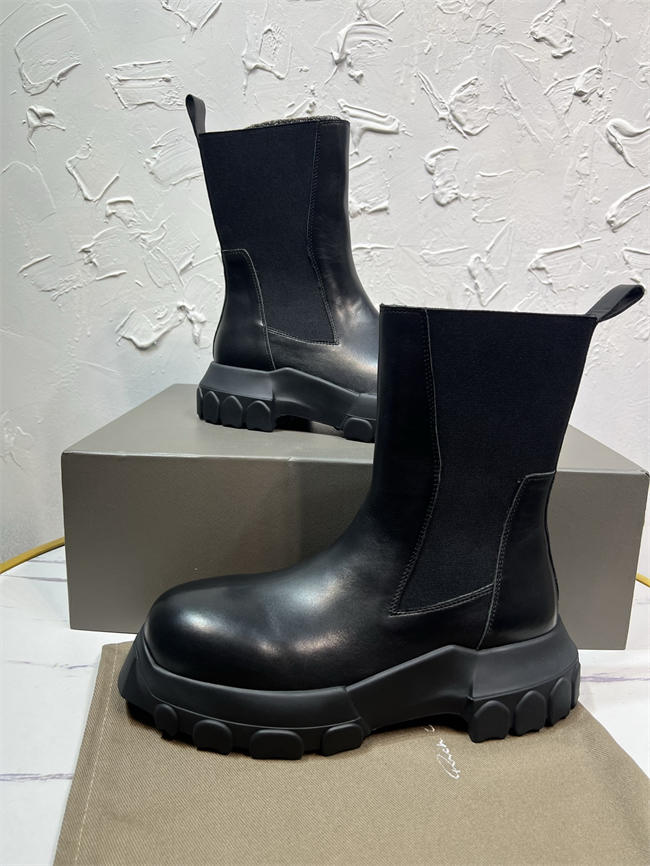 Ba1en*iaga boot