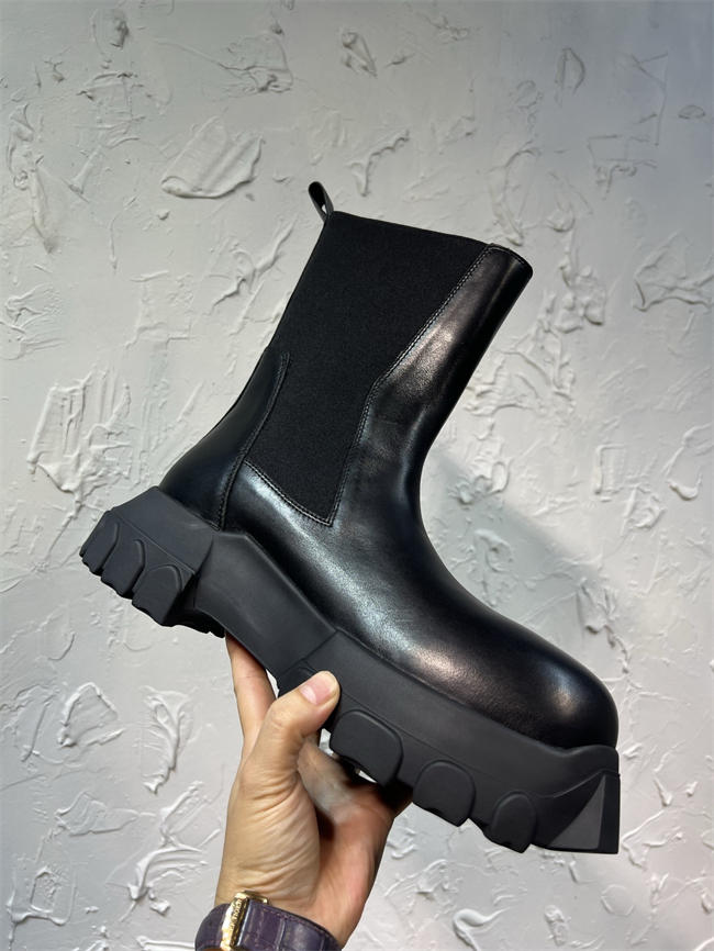 Ba1en*iaga boot