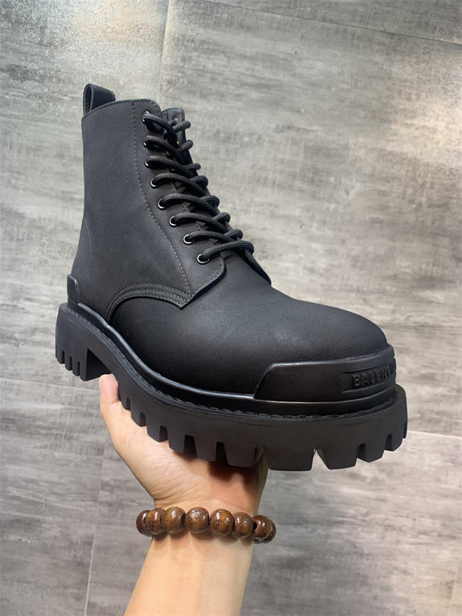 Ba1en*iaga boot