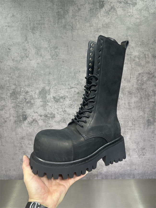 Ba1en*iaga boot
