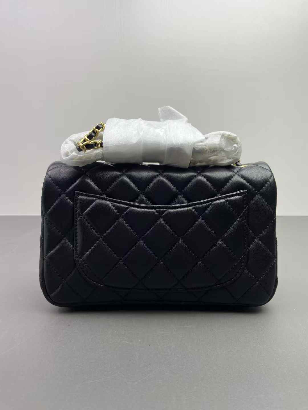 Ch**el bag