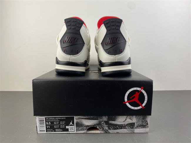 Air Jordan 4“Flight Club” Sail/Black-University Red