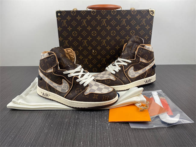 OFF-WHITE x Air Jordan 1