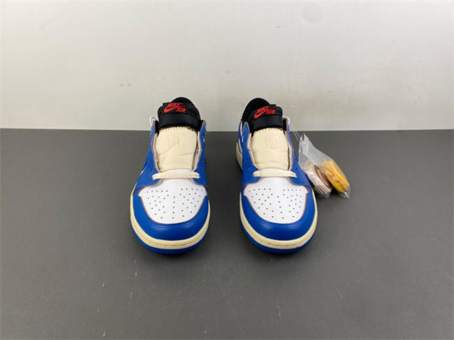 Air Jordan 1 Low UN