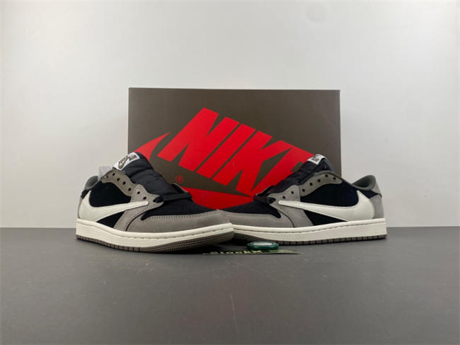 Travis Scott x Air Jordan 1