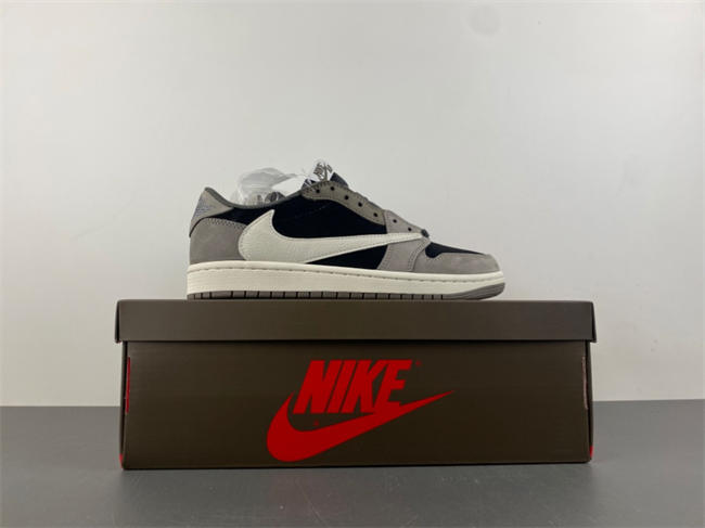 Travis Scott x Air Jordan 1