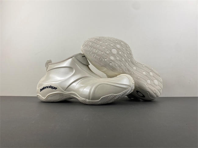 Ba1en*iaga 19 basketball sneaker