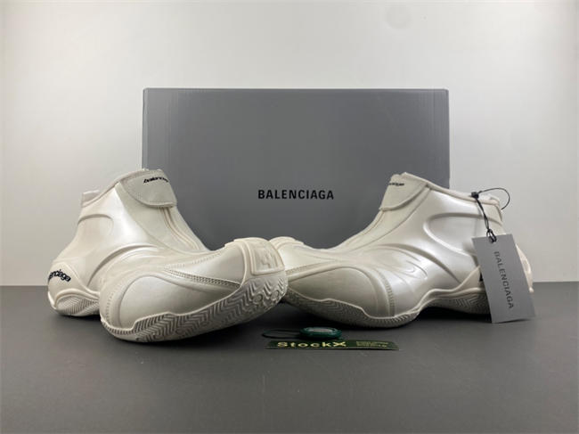 Ba1en*iaga 19 basketball sneaker